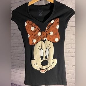 NWOT. DISNEY Minnie Mouse T-Shirt. Size Small. V-Neck. Cap Sleeves.